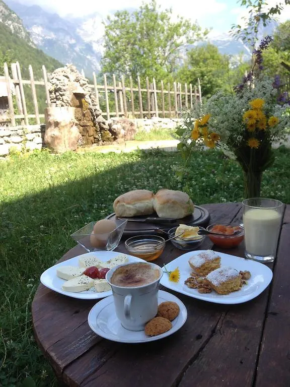 Shpella Guesthouse Theth 0*,