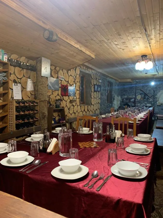 Shpella Guesthouse Theth 0*,  Albania